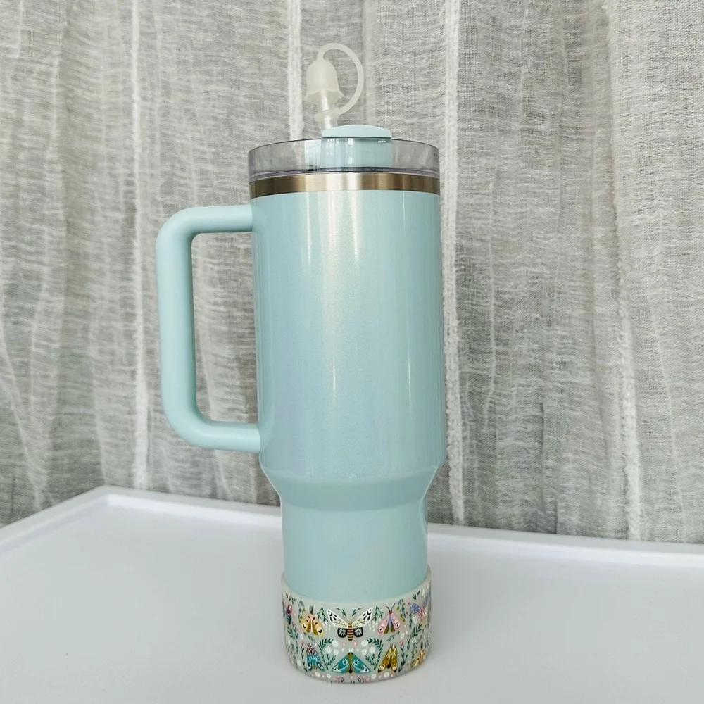 Stanley Blueberry Milk 40 oz - Picture 2 of 2